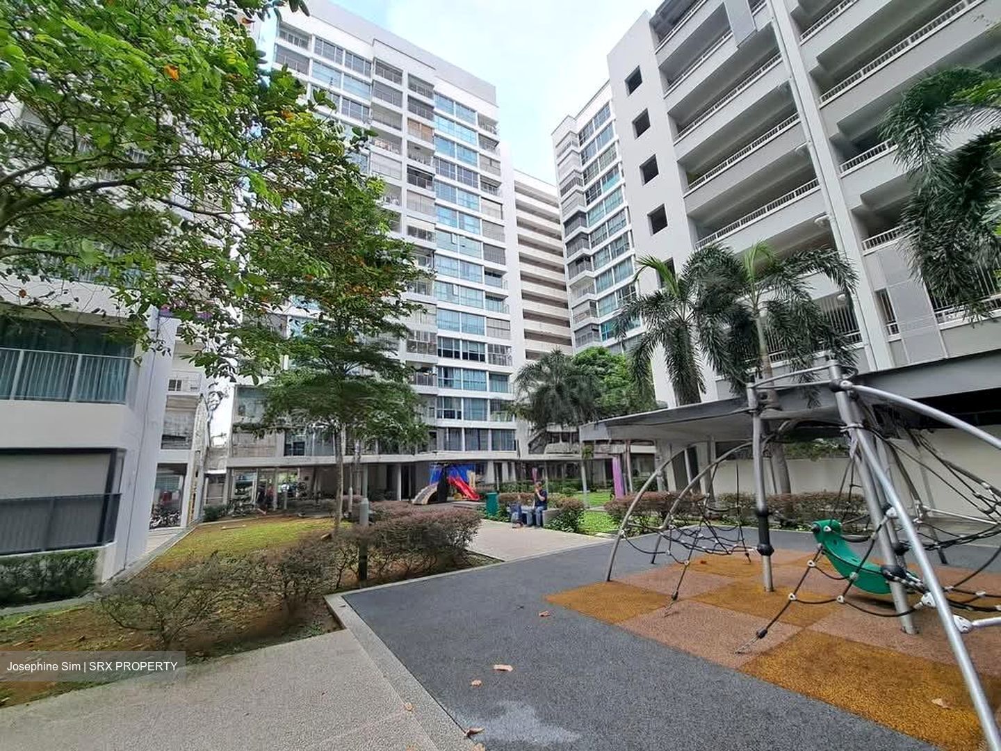 Blk 520B Centrale 8 At Tampines (Tampines), HDB 5 Rooms #564245311